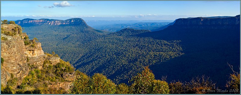 Blue_Mtns_7.jpg - View of Jamison Valley from Katoomba. Blue Mountains, New South Wales, Australia. Panorama  11843 x 4472 pixels.