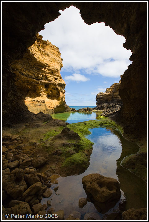 WV8X9353.jpg - Colourful tidal pool, the Grotto, Great Ocean Road, Australia.