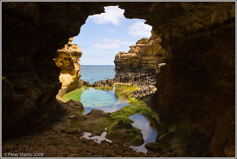 WV8X9349.jpg - Colourful tidal pool, the Grotto, Great Ocean Road, Australia.