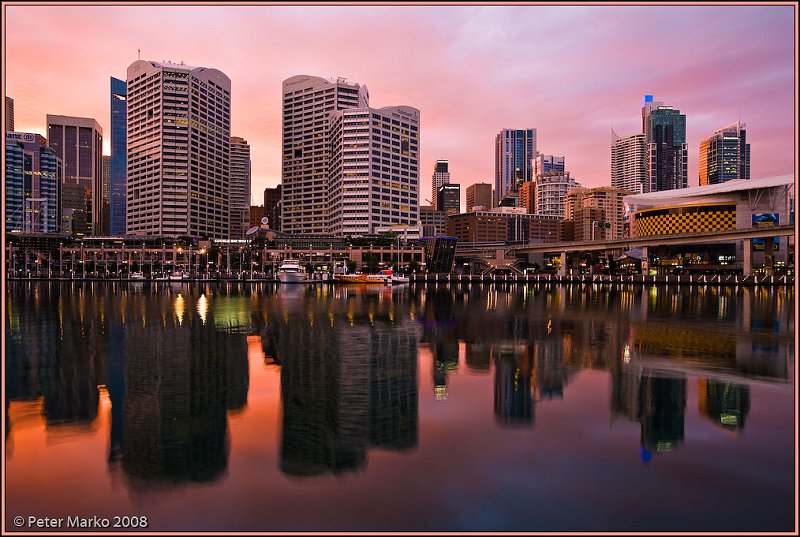 WV8X7128.jpg - Cockle Bay Wharf at sunrise, Darling Harbour, Sydney, Australia