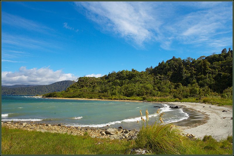 WV8X1855.jpg - Lake Waikeremoana, Te Urewera National Park, New Zealand