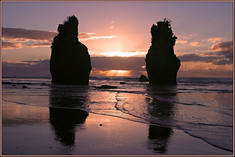 168_6861_print.jpg - Three Sisters, Tongoporutu Cliffs, Taranaki, New Zealand