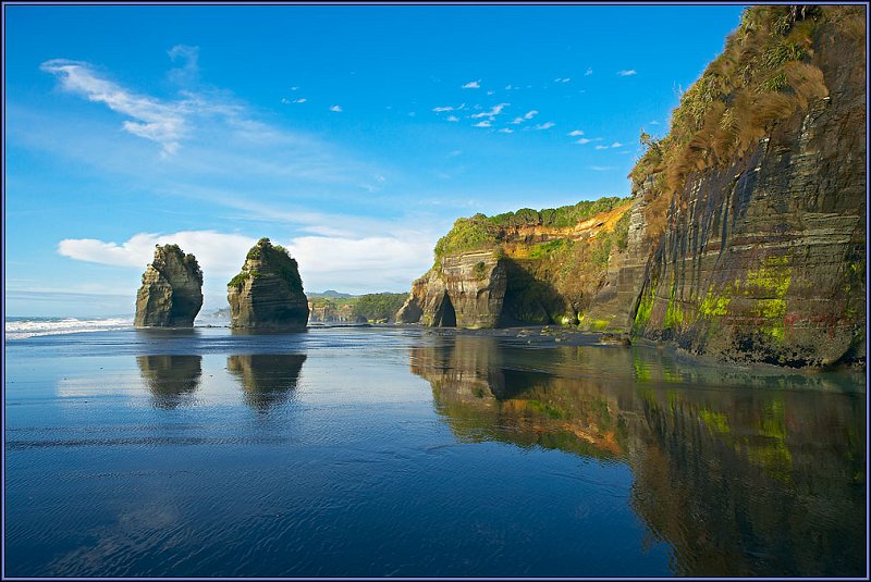 WV8X4193.jpg - Three Sisters, Tongoporutu Cliffs, Taranaki, New Zealand