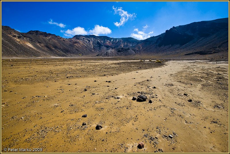 WV8X4817.jpg - Tongariro Crossing, South Crater, 1660m, New Zealand