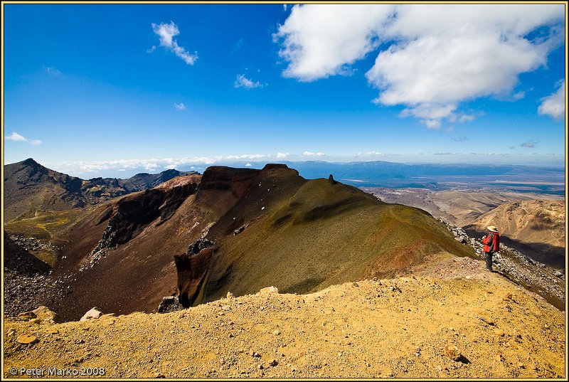 WV8X4842.jpg - Very photogenic Red Crater (1886 m), Tongariro National Park, New Zealand