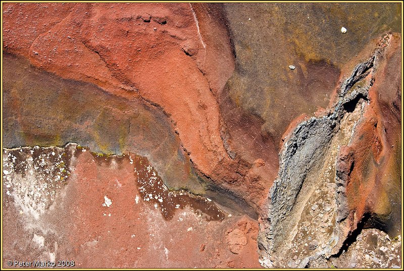 WV8X4899.jpg - Wall of Red Crater (1886 m), Tongariro National Park, New Zealand