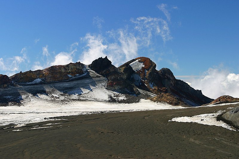 196_9637.jpg - Mt. Ruapehu - crater, Tongariro National Park, New Zealand