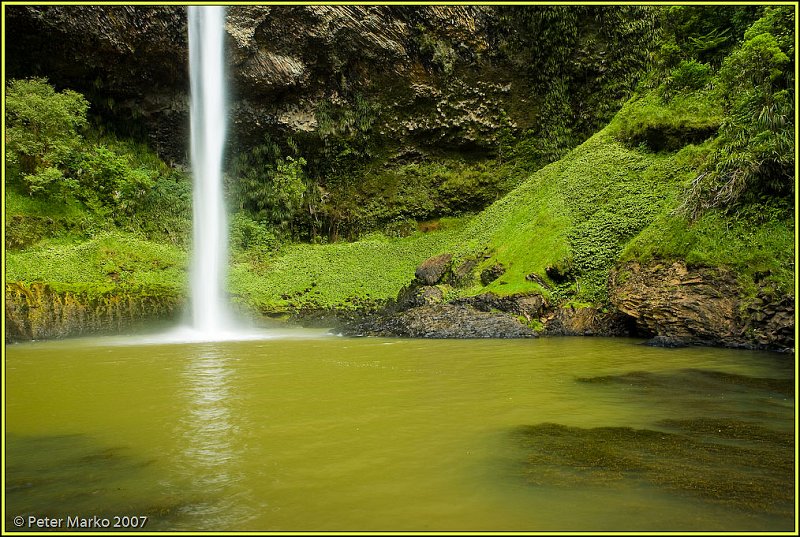 V8X3594.jpg - Bridal Falls, 55m high, Waikato, North Island, New Zealand