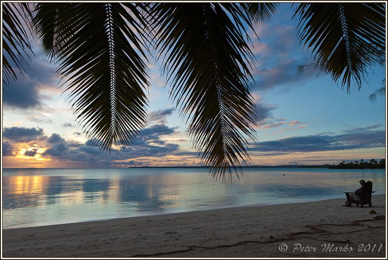 IMG_9167.jpg - Susnset over Aitutaki lagoon from Akaiami island, Cook Islands.