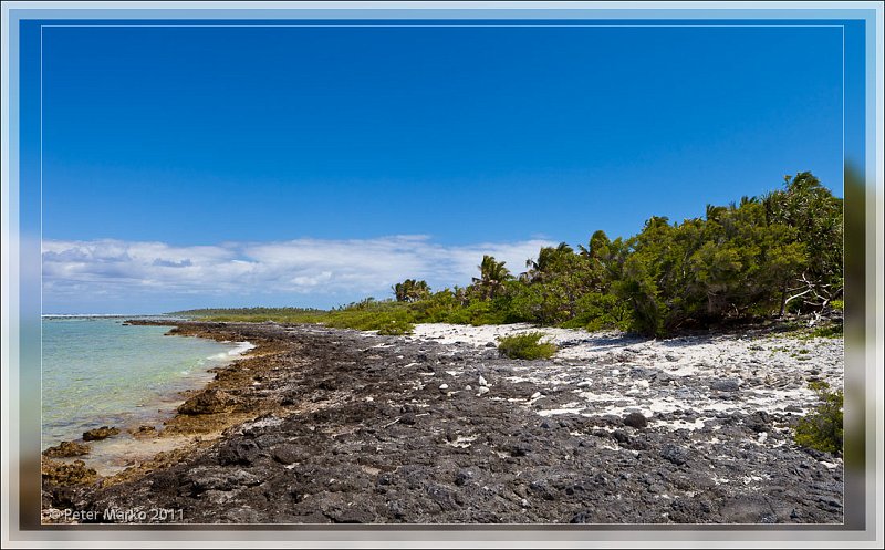 IMG_9257_frame.jpg - Rocky vulcanic shore exposed to storms  on the other side of Akaiami Island. Aitutaki, Cook Islands.