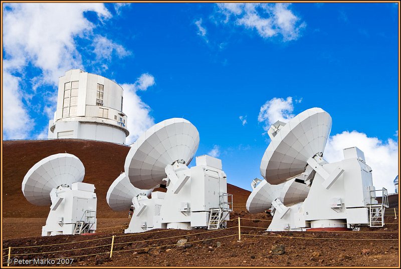 WV8X2500.jpg - Antennas for a millimeter and submillimiter range observatory, Mauna Kea, Big Island, Hawaii