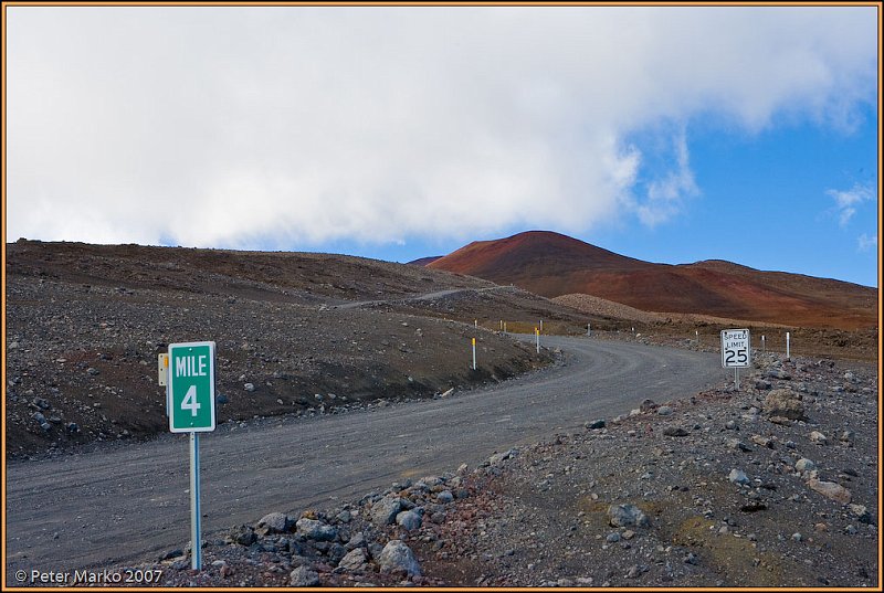 WV8X2521.jpg - Road to the summit of Mauna Kea, Big Island, Hawaii