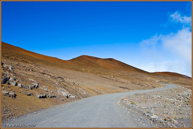 WV8X2525.jpg - Road to the summit of Mauna Kea, Big Island, Hawaii