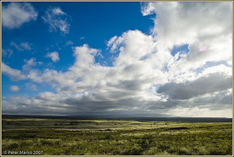 WV8X2531.jpg - Mauna Loa hidden behind the clouds, Big Island, Hawaii