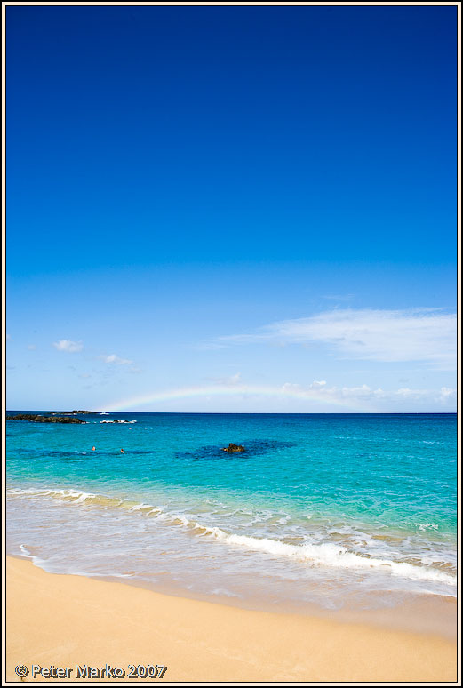 WV8X2760.jpg - Rainbow at Waimea Bay, North Shore, O'ahu, Hawaii