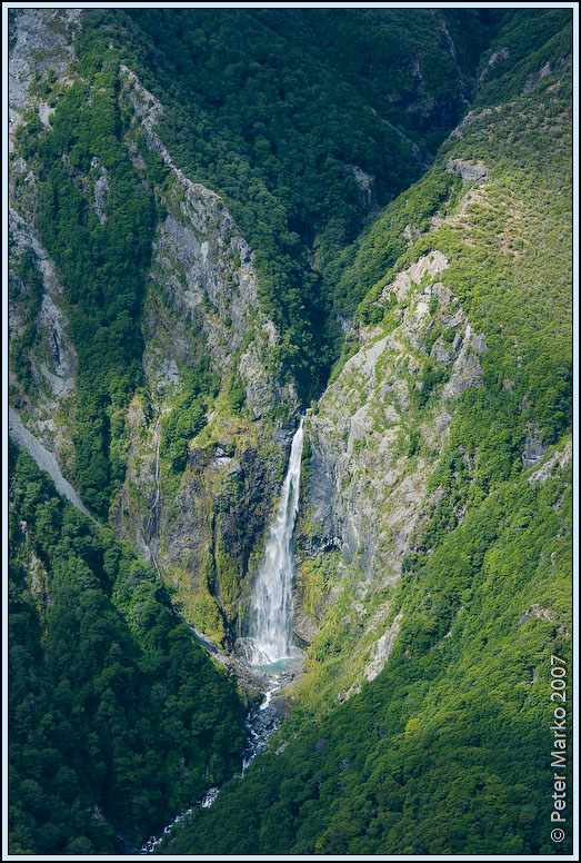 WV8X5024.jpg - Devils Punchbowl Waterfalls, Arthurs Pass National Park, New Zealand