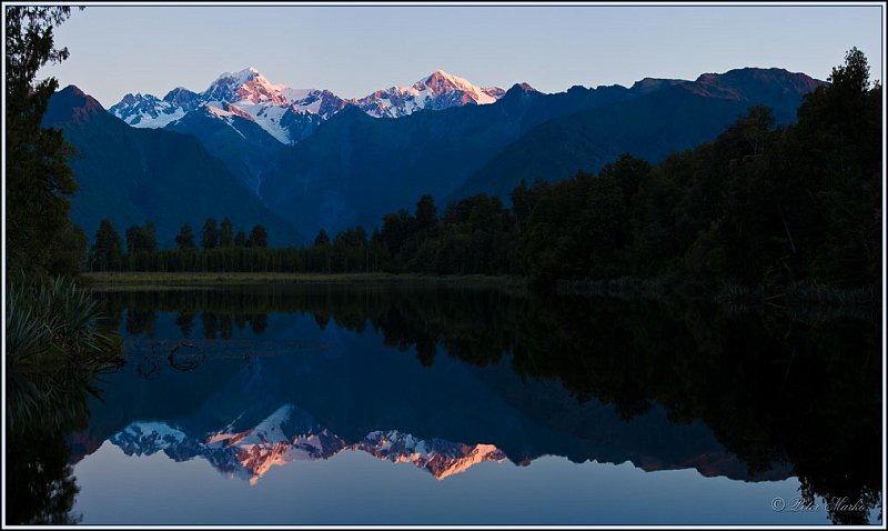 Matheson3.jpg - Mt. Cook and Mt. Tasman mirroring in Lake Matheson, South Island, New Zealand (8351 x 4951 pixels)