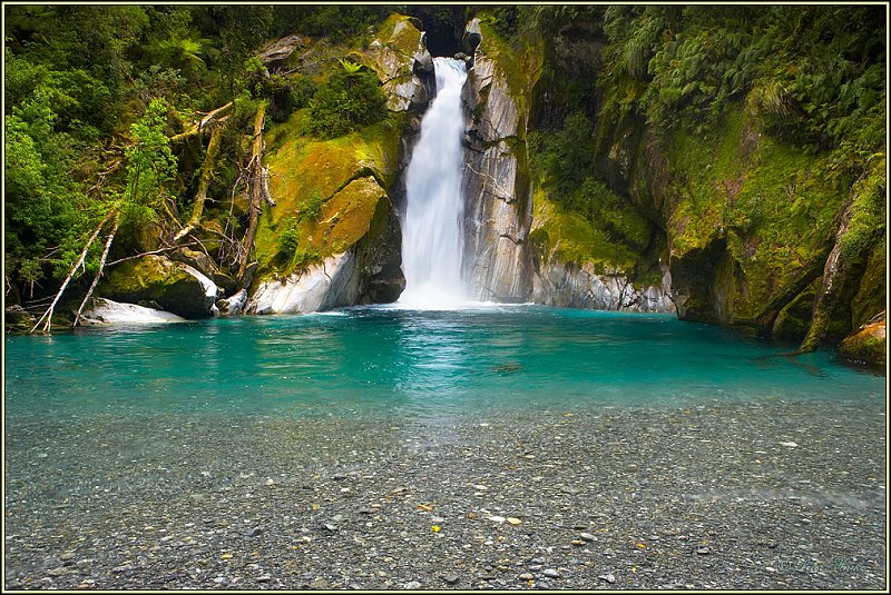 WV8X3204.jpg - Giants Gate Falls, Day 4 of Milford Track, Fiorland National Park, New Zealand