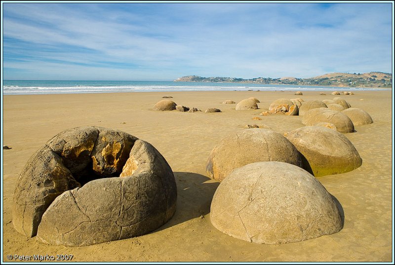 WV8X0819.jpg - Moeraki Boulders, east coast of South Island, New zealand