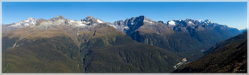 IMG_2884-Edit.jpg - Fiordland National Park. Panorama 16122 x 4488 pixels.