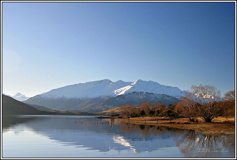 207_0730.jpg - Lake Wanaka, South Island, New Zealand