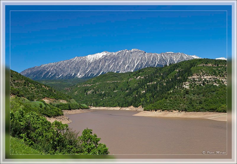 IMG_4378.jpg - South View of Elk Mountain Range in Rocky Mountains, Colorado, USA.